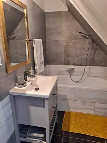 Stanislawa Apartment *